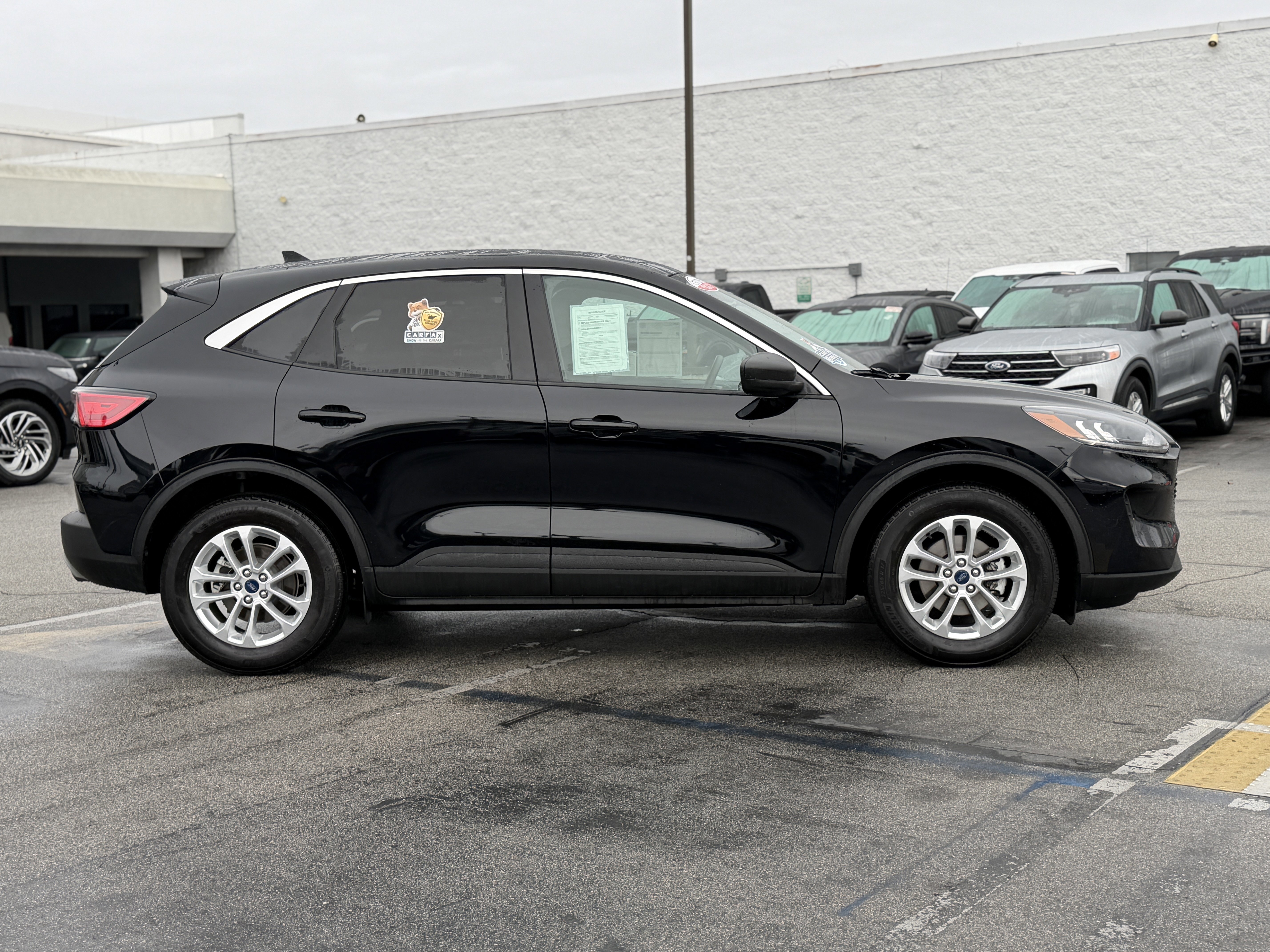 Certified 2022 Ford Escape SE image 6