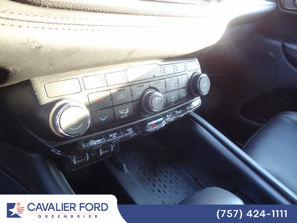 Used 2025 Dodge Durango GT AWD/4WD image 6