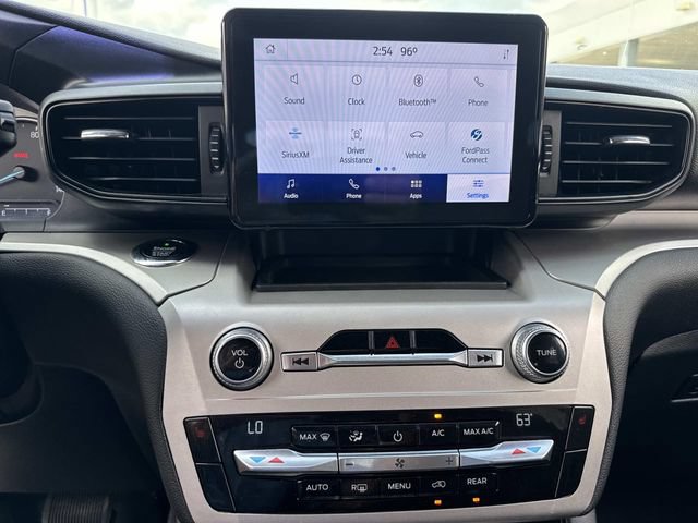 Certified 2021 Ford Explorer XLT RWD image 24