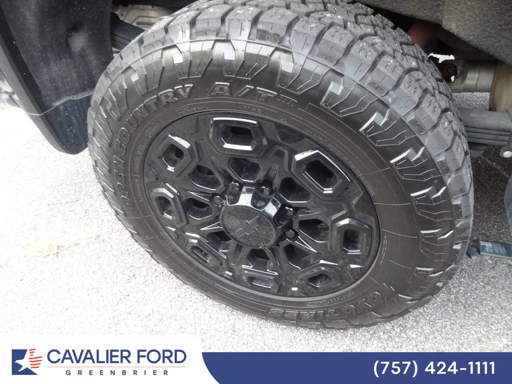 Used 2024 Chevrolet Silverado 2500 LTZ w/ LTZ Convenience Package AWD/4WD image 13