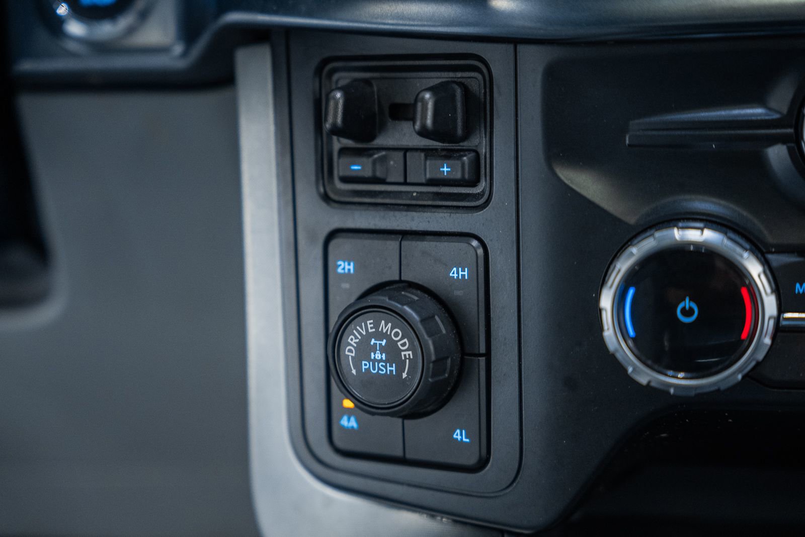 Certified 2023 Ford F150 Limited image 34