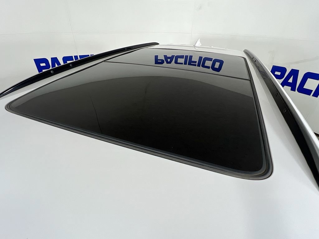 Used 2021 Cadillac XT5 Sportv w/ LPO, Floor Liner Package AWD/4WD image 16