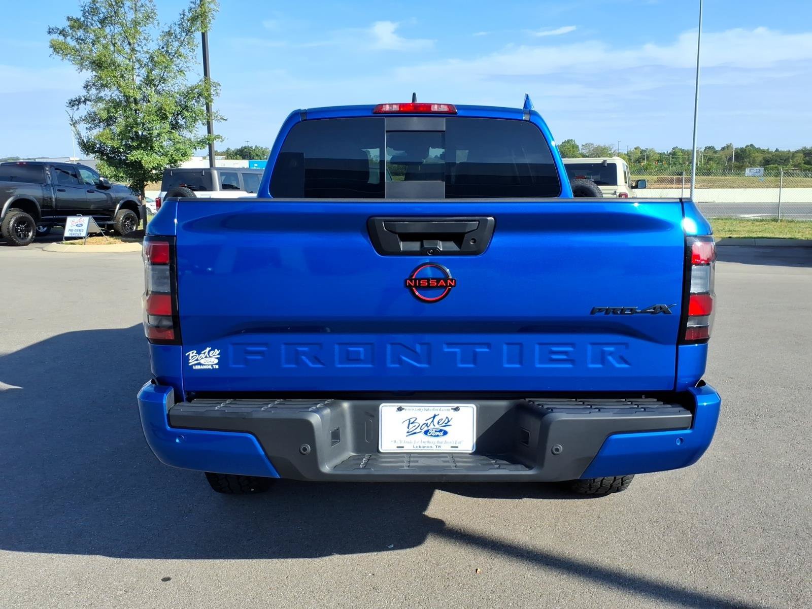 Used 2024 Nissan Frontier PRO-4X w/ Technology Package AWD/4WD image 4