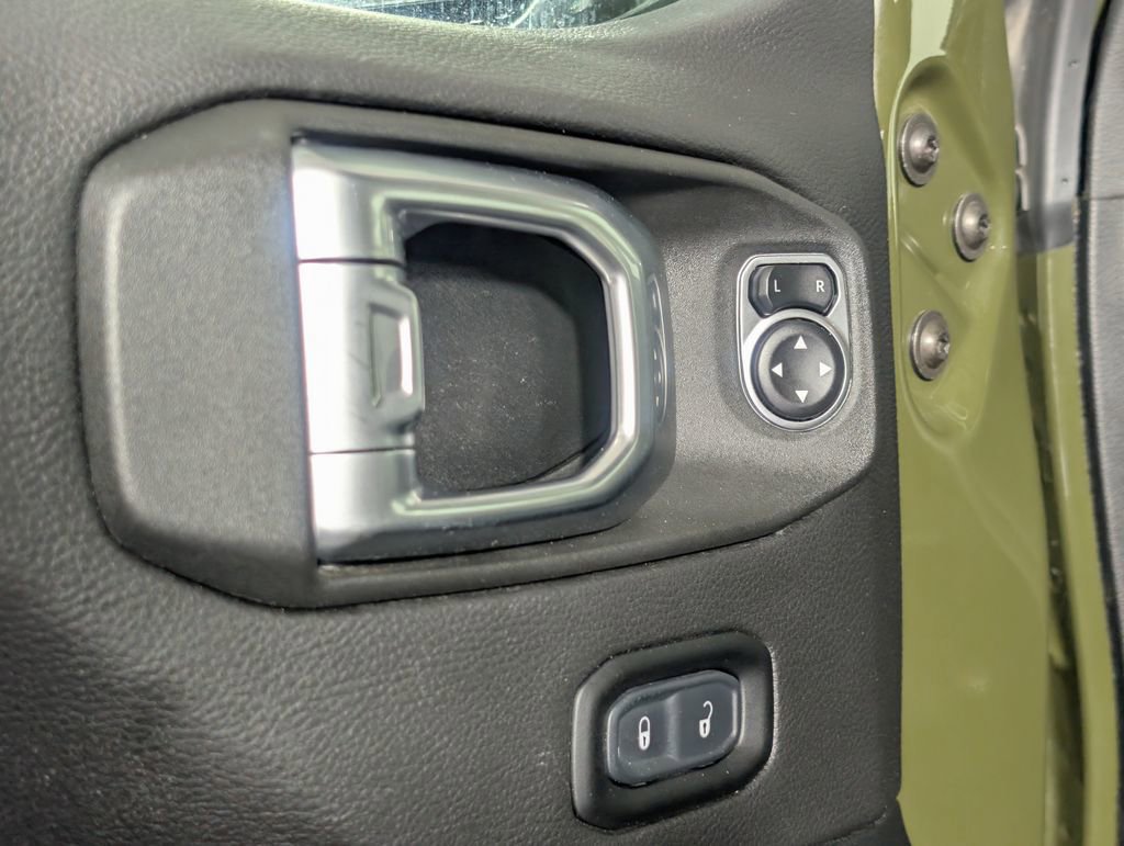Used 2021 Jeep Wrangler Unlimited Sahara image 23