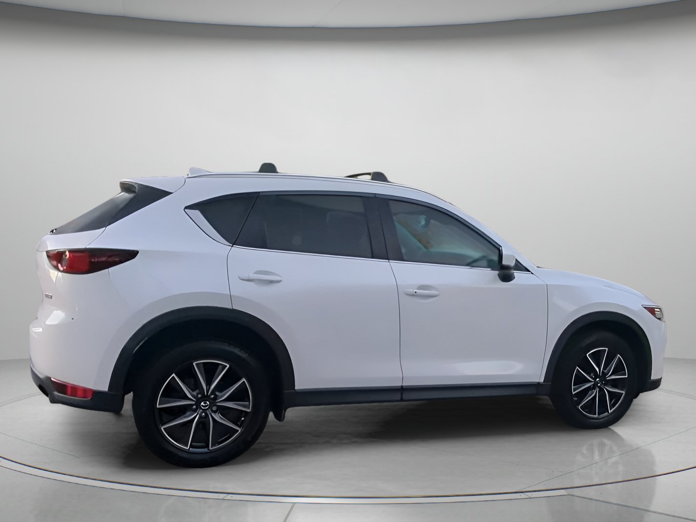 Used 2018 MAZDA CX-5 Touring w/ Preferred Equipment Package FWD image 30