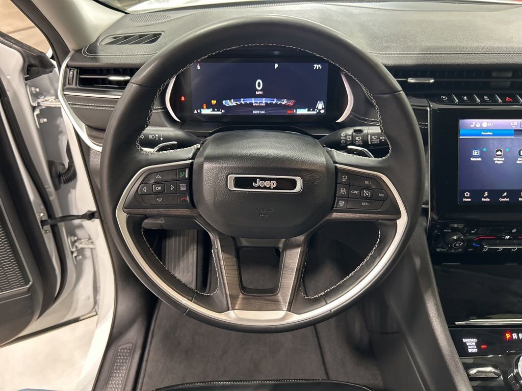 Used 2022 Jeep Grand Cherokee L Limited AWD/4WD image 17
