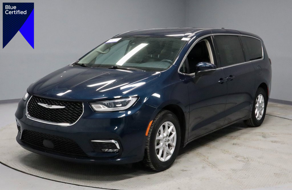 Used 2023 Chrysler Pacifica Touring-L