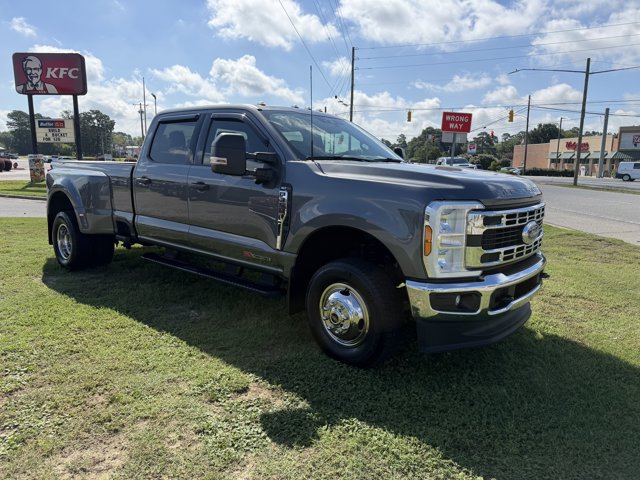Certified 2025 Ford F350 XLT w/ 360-Degree Camera Package AWD/4WD image 3