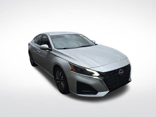 Used 2023 Nissan Altima 2.5 SV image 6
