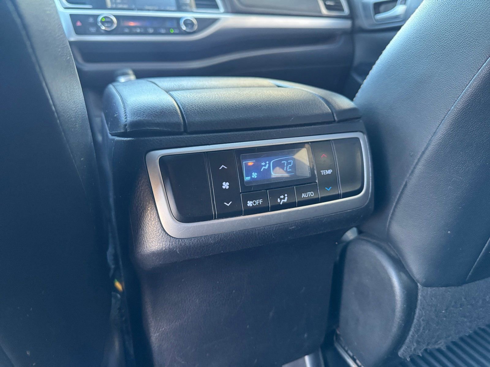 Used 2017 Toyota Highlander XLE image 20