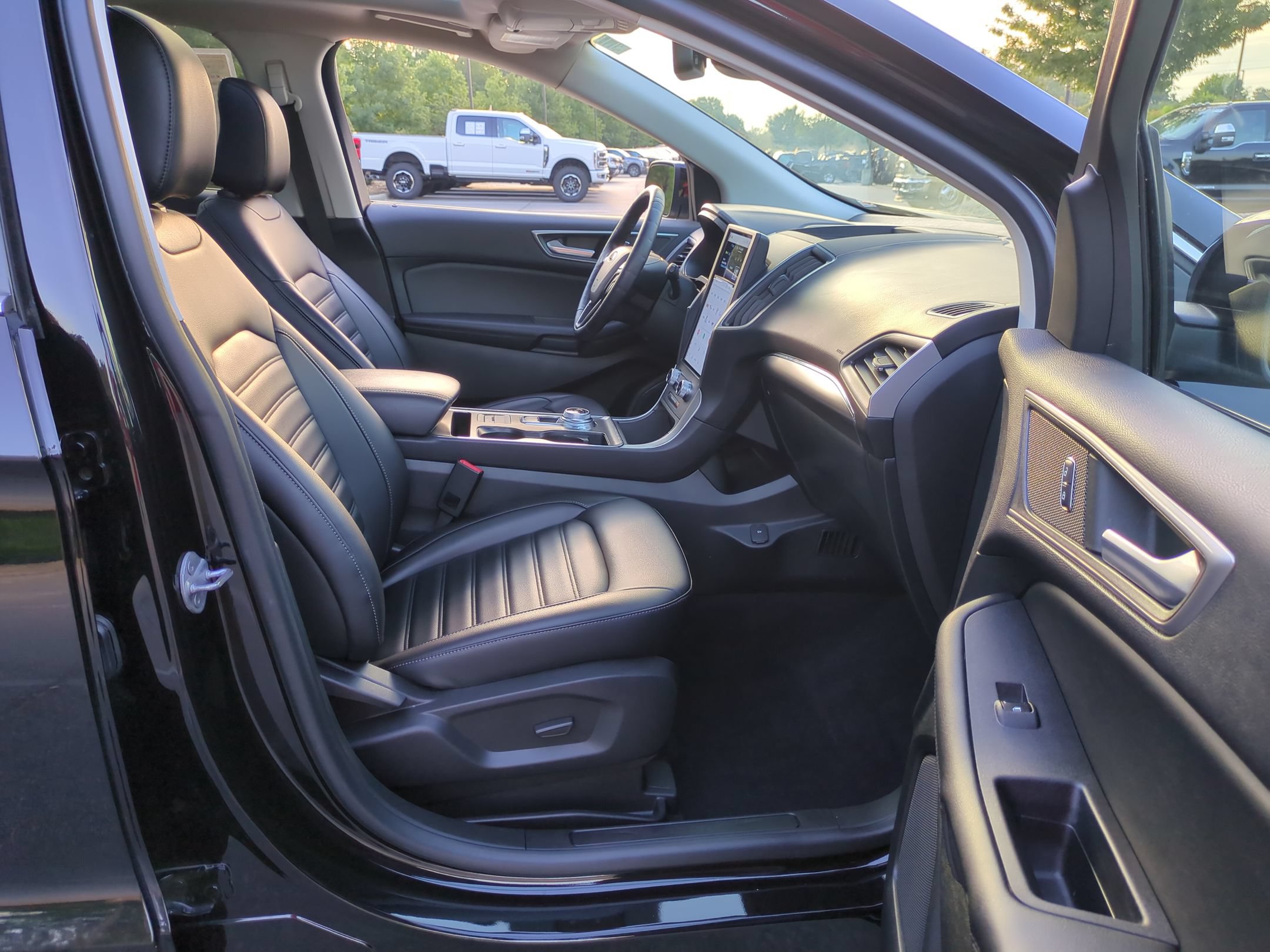 Certified 2022 Ford Edge SEL w/ Convenience Package AWD/4WD image 39