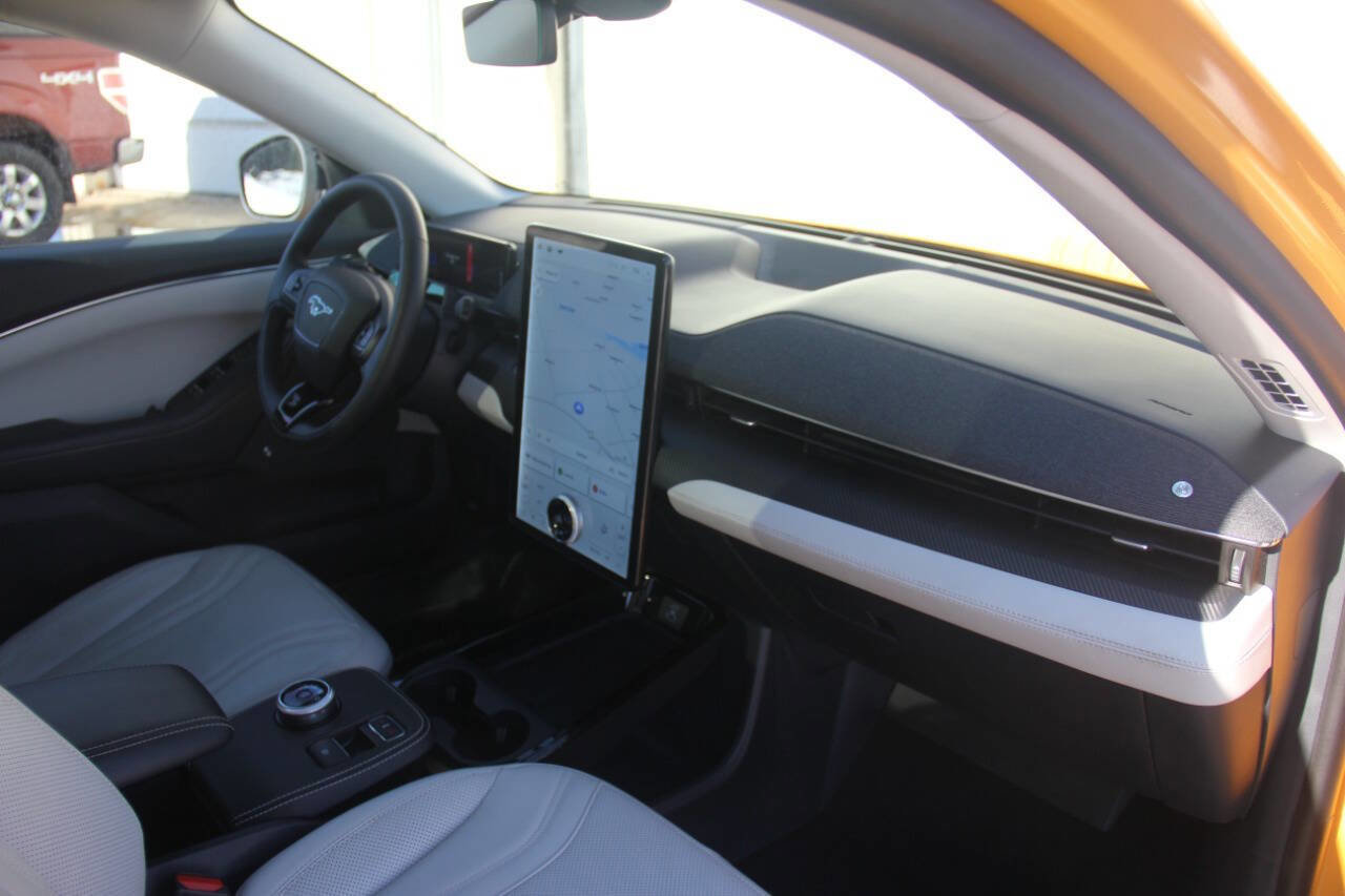 Certified 2022 Ford Mustang Mach-E Premium image 23