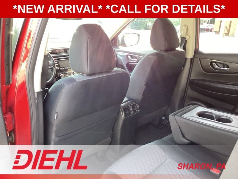 Used 2017 Nissan Rogue SV AWD/4WD image 17