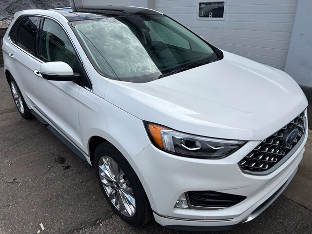 Certified 2024 Ford Edge Titanium w/ Titanium Elite Package AWD/4WD image 7
