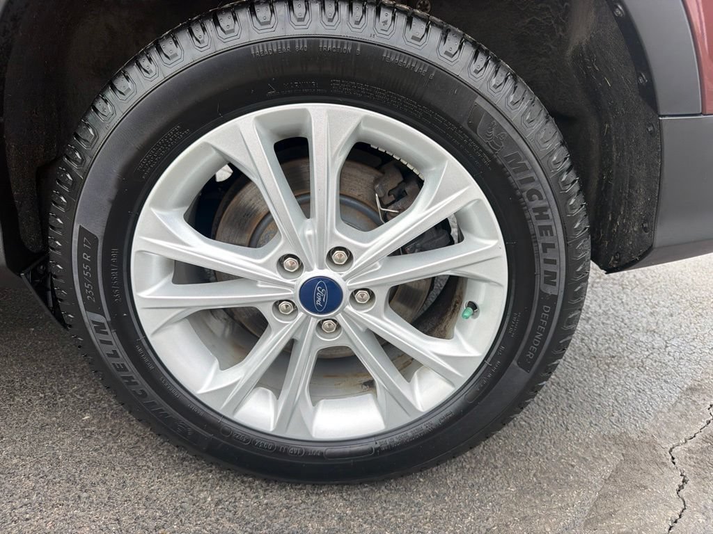 Certified 2018 Ford Escape SE w/ SE Sync 3 Package FWD image 51