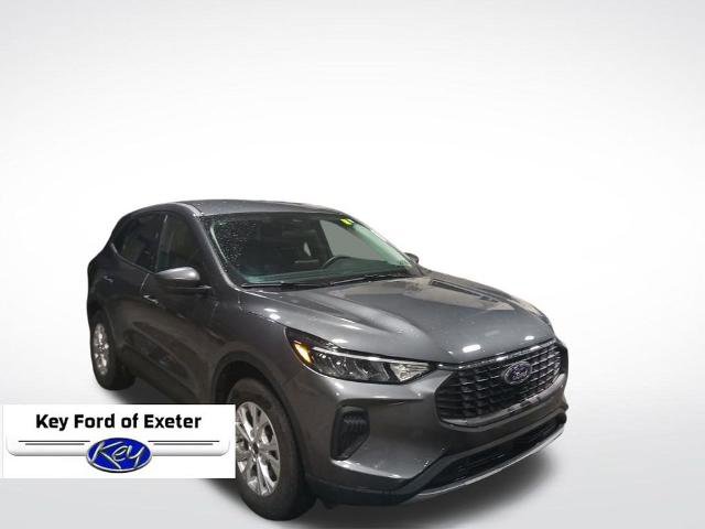 Certified 2025 Ford Escape Active w/ Cold Weather Package image 2