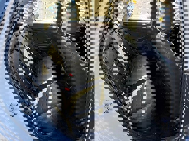 Used 2021 Volkswagen Jetta SE w/ SE Cold Weather Package image 18