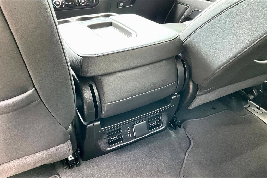 Used 2025 GMC Sierra 1500 SLT AWD/4WD image 13