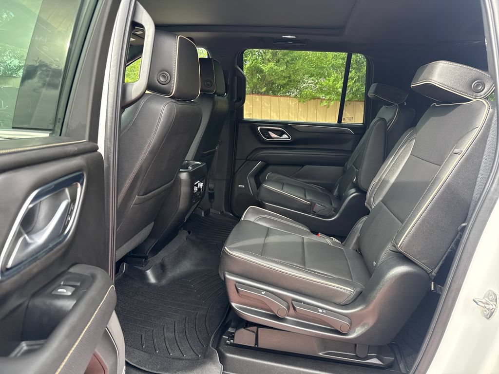 Used 2022 GMC Yukon XL SLT w/ SLT Premium Package AWD/4WD image 20