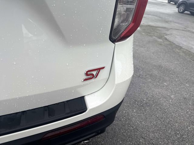 Certified 2024 Ford Explorer ST w/ Technology Package image 5