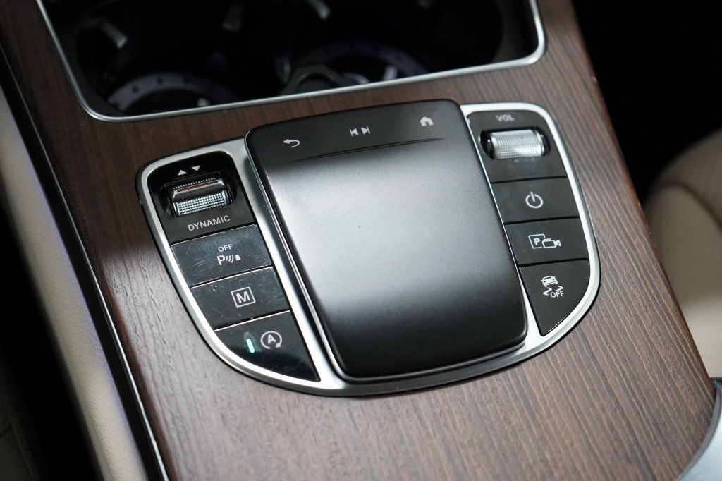 Used 2022 Mercedes-Benz GLC 300 4MATIC w/ Premium Package Lite image 28