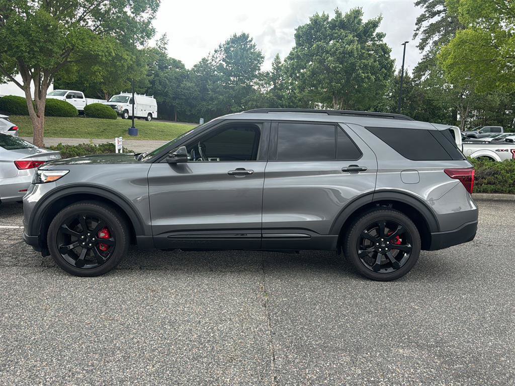 Certified 2024 Ford Explorer ST w/ Equipment Group 401A AWD/4WD image 2