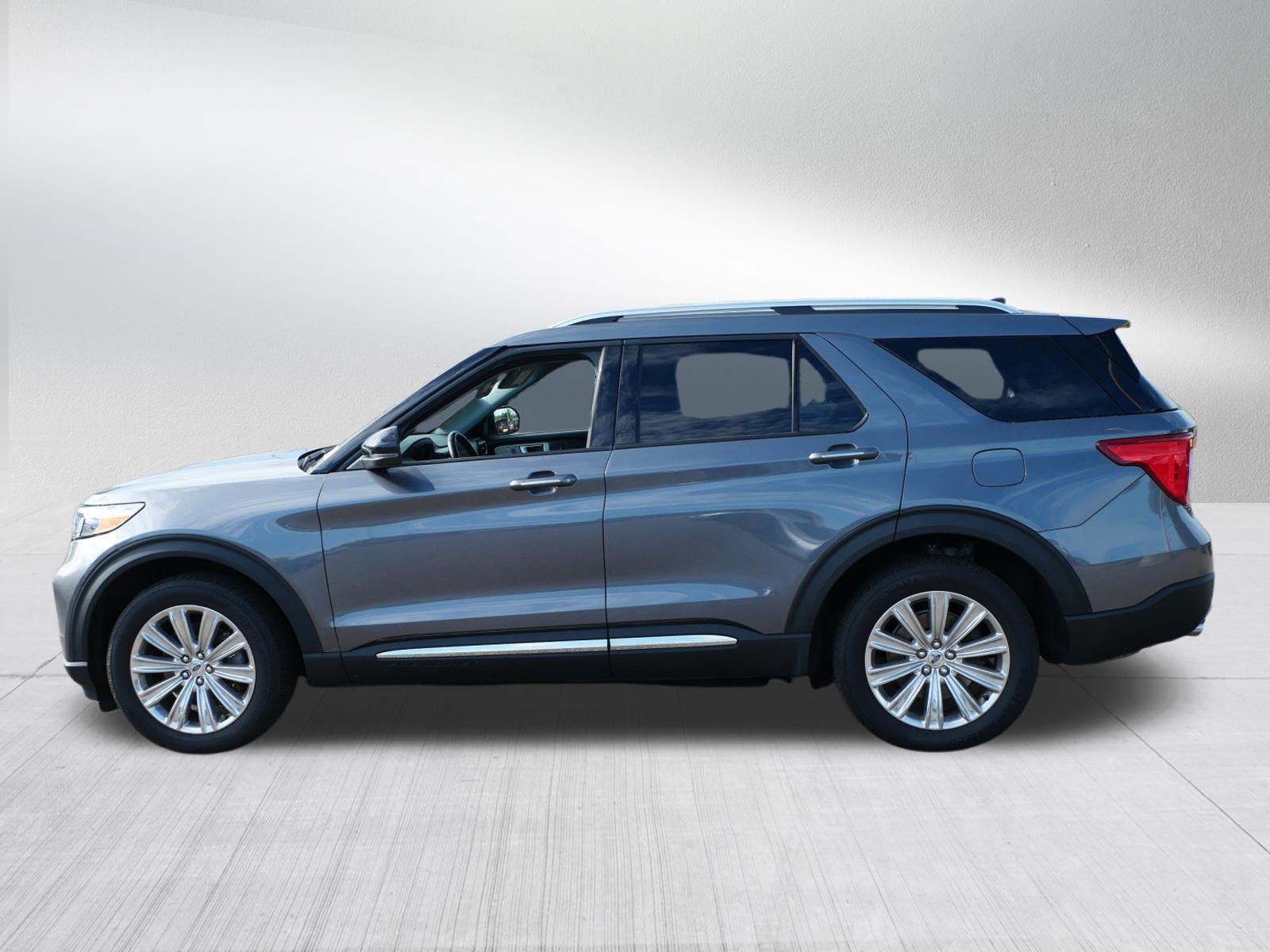 Certified 2021 Ford Explorer Limited w/ Hybrid Equipment Group 310A AWD/4WD image 4