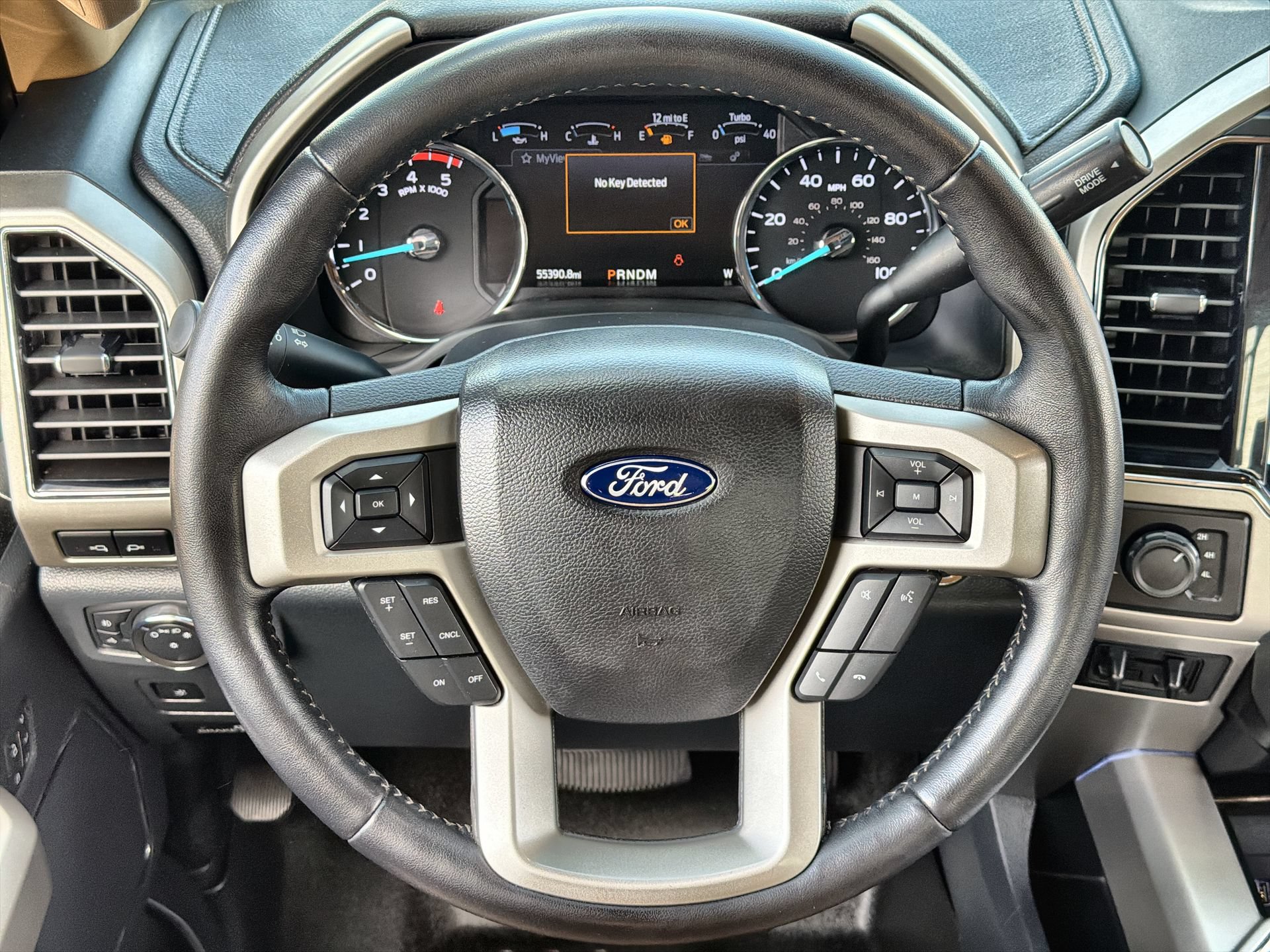 Certified 2022 Ford F250 Lariat w/ Lariat Ultimate Package AWD/4WD image 14