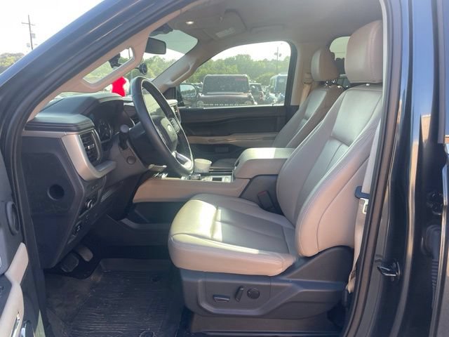 Certified 2024 Ford Expedition XLT RWD image 14