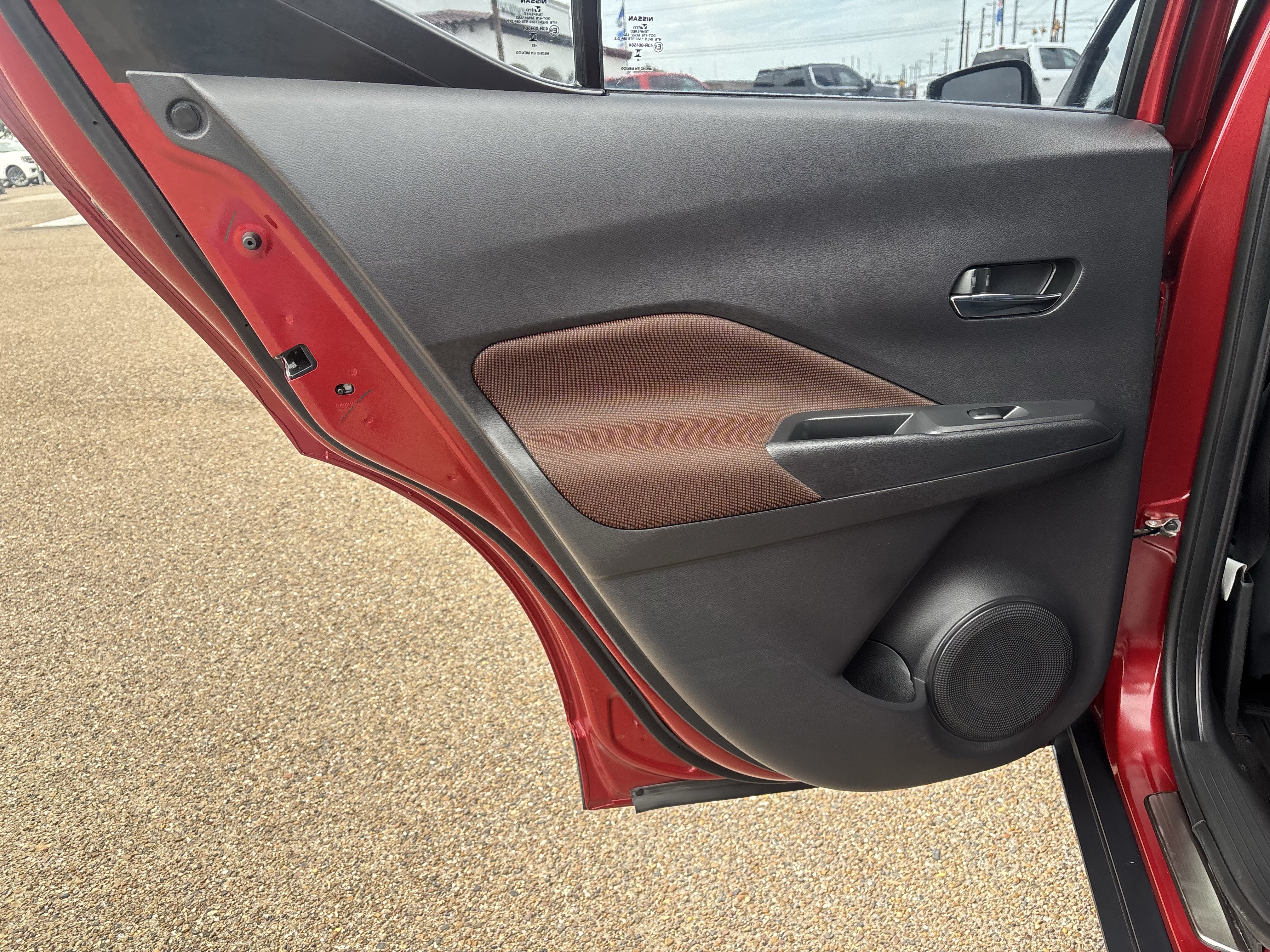 Used 2023 Nissan Kicks SR w/ Exterior Package FWD image 13