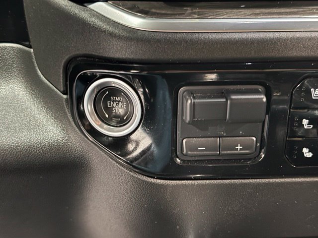 Used 2022 Chevrolet Silverado 1500 LTZ AWD/4WD image 13