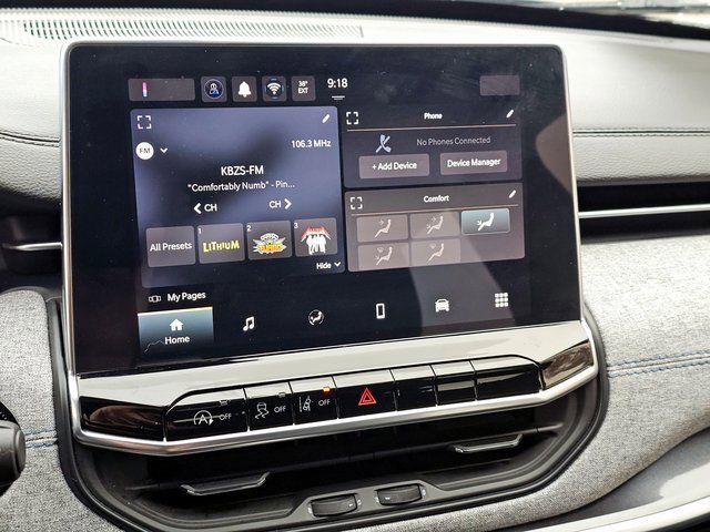 Used 2024 Jeep Compass Latitude image 29