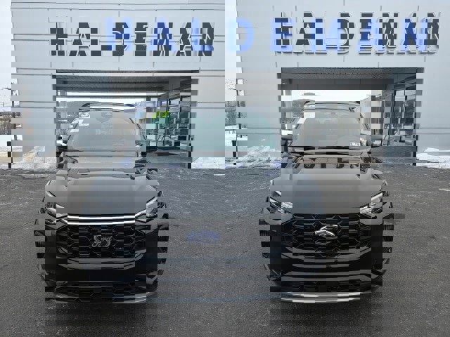 Certified 2023 Ford Escape ST-Line w/ Tech Pack #1 image 8