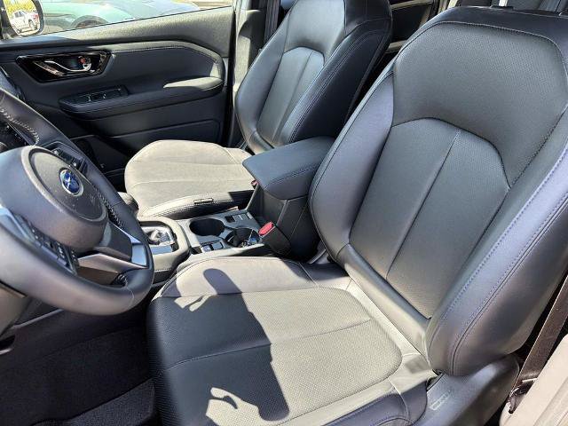 Used 2025 Subaru Forester Limited AWD/4WD image 20