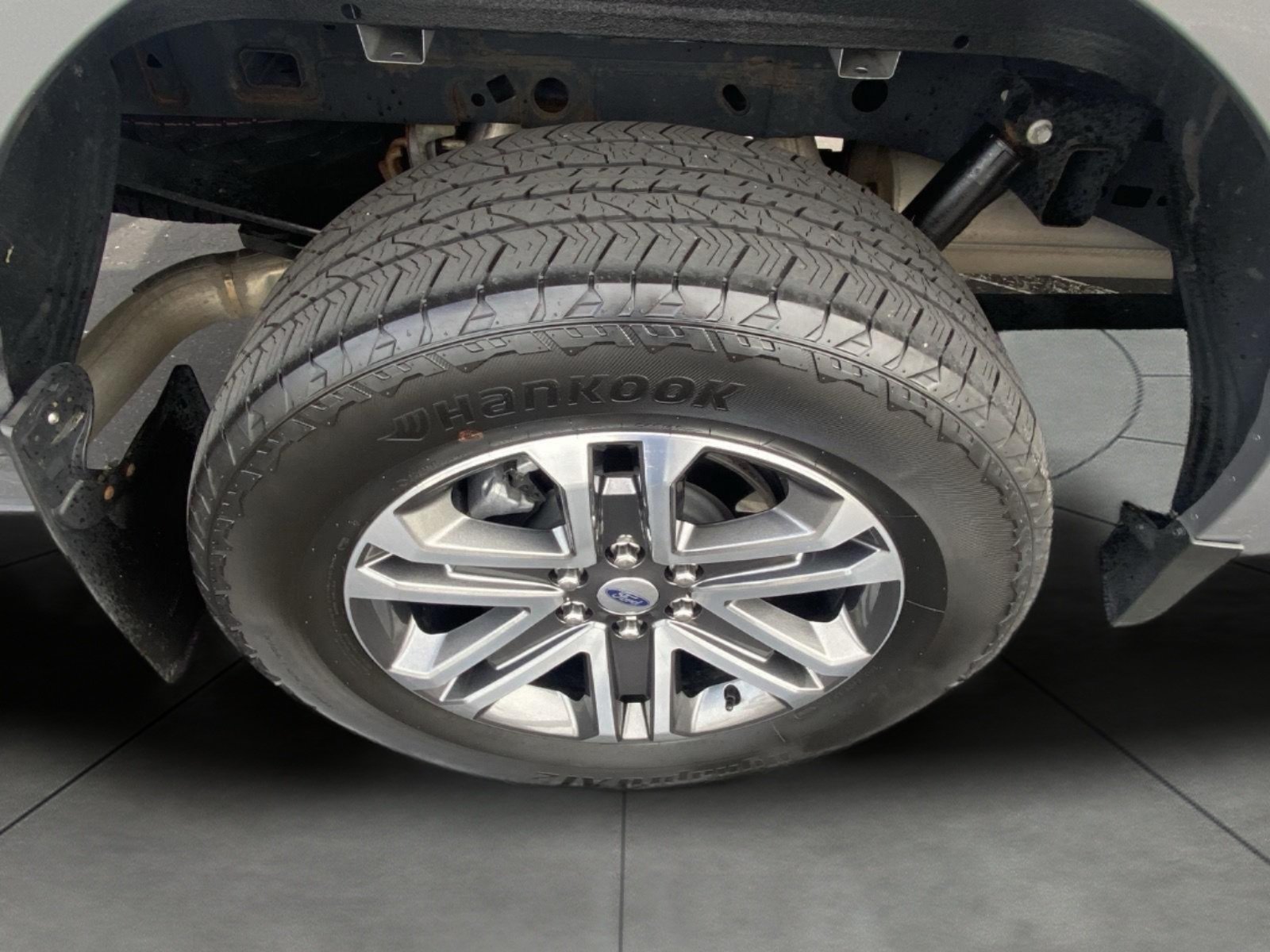 Certified 2021 Ford F150 XL w/ STX Appearance Package AWD/4WD image 6