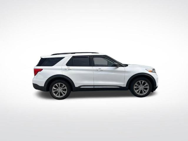 Certified 2023 Ford Explorer XLT w/ Equipment Group 202A RWD image 4