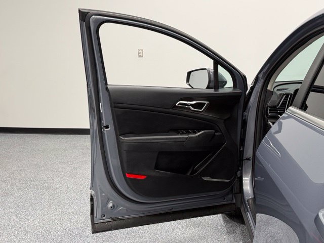 Used 2024 Kia Sportage EX FWD image 9