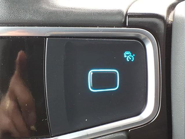 Certified 2025 Ford Expedition Active AWD/4WD image 32