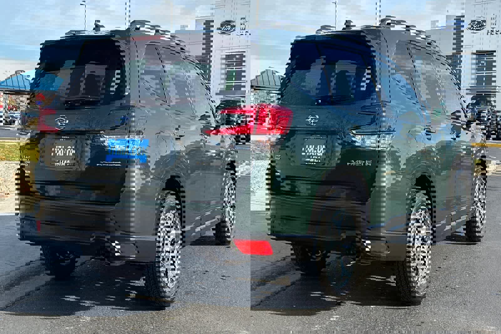 Used 2024 Subaru Forester Premium image 5