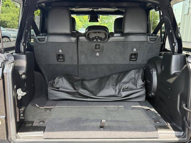 Used 2023 Jeep Wrangler Unlimited Rubicon w/ Steel Bumper Group AWD/4WD image 6