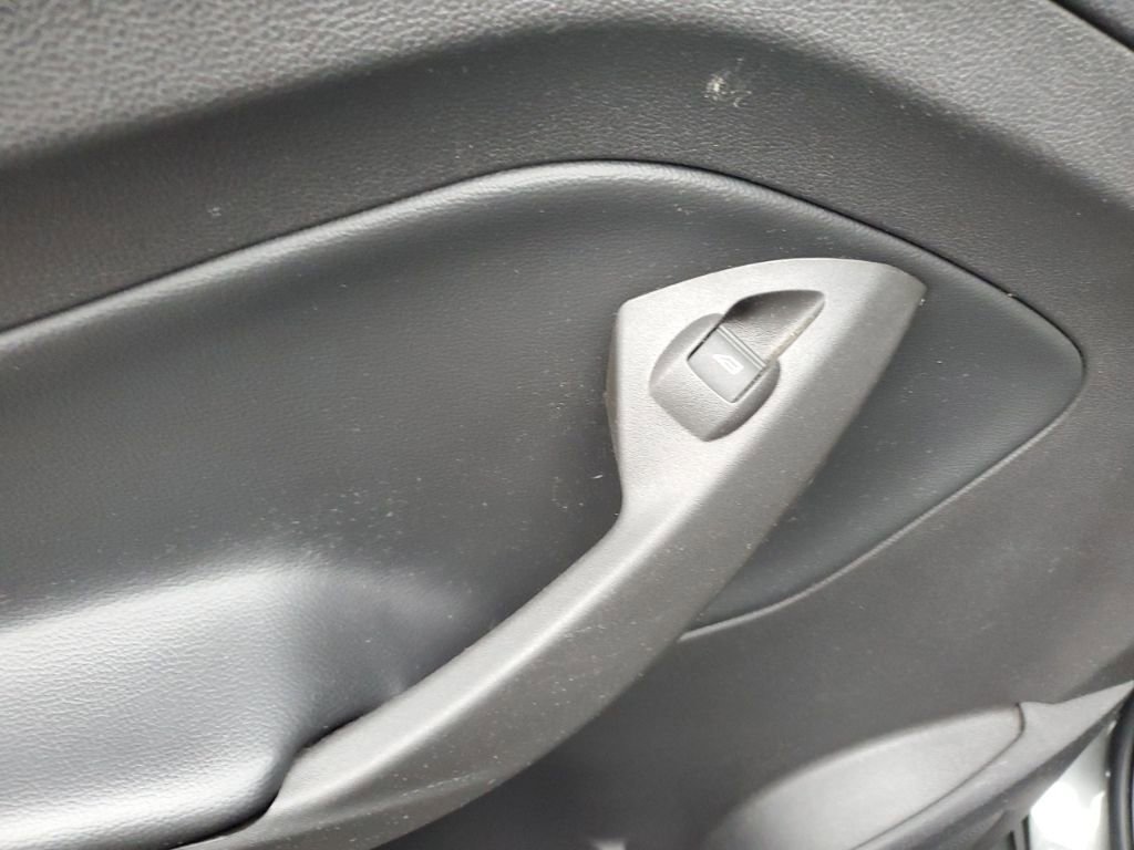 Certified 2018 Ford Escape SE image 12