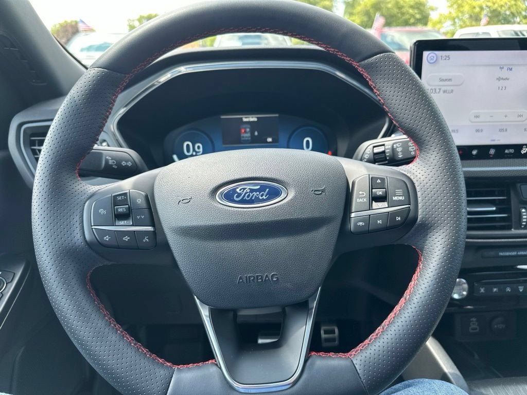 Certified 2024 Ford Escape ST-Line Elite w/ Premium Technology Package AWD/4WD image 16