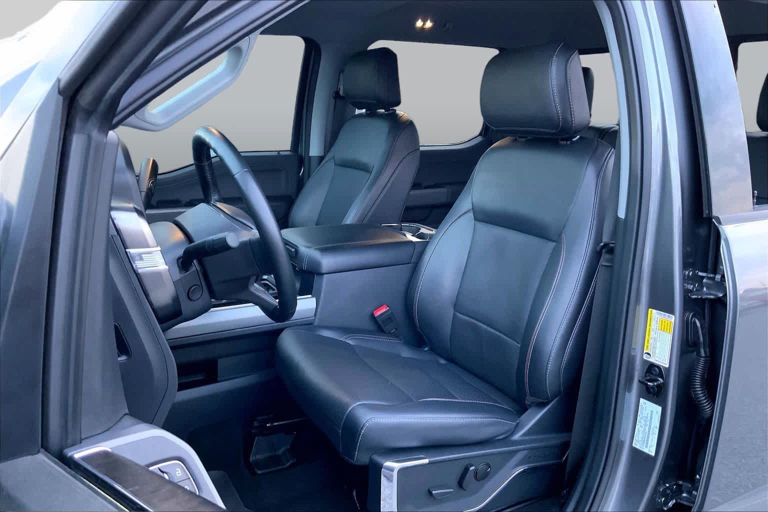 Certified 2023 Ford F250 Lariat w/ Lariat Ultimate Package AWD/4WD image 8