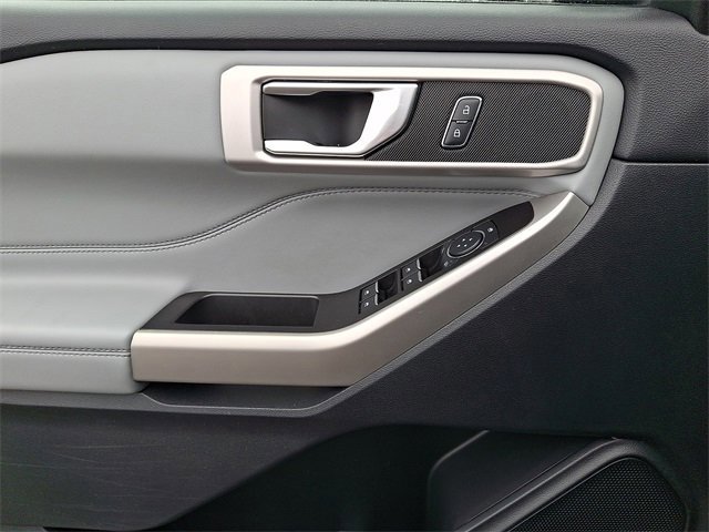 Certified 2022 Ford Explorer XLT w/ Equipment Group 202A image 13