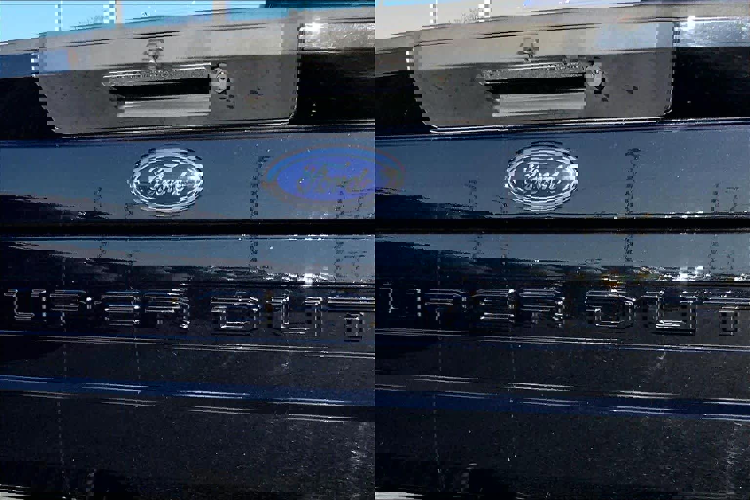 Certified 2020 Ford F350 Lariat w/ Lariat Ultimate Package image 11