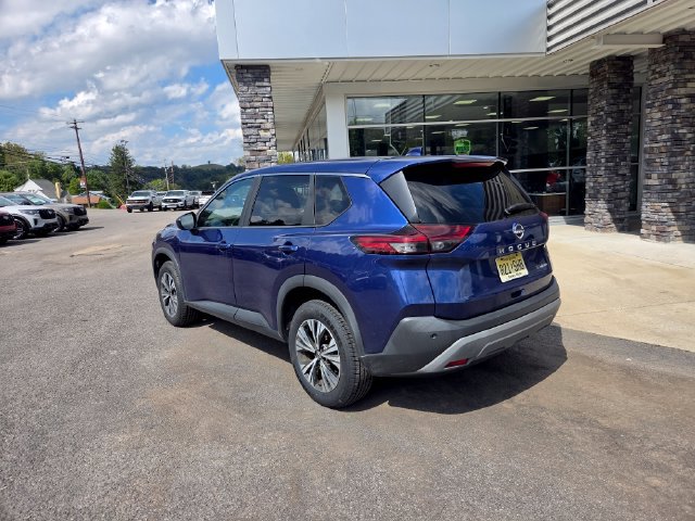 Used 2023 Nissan Rogue SV AWD/4WD image 4