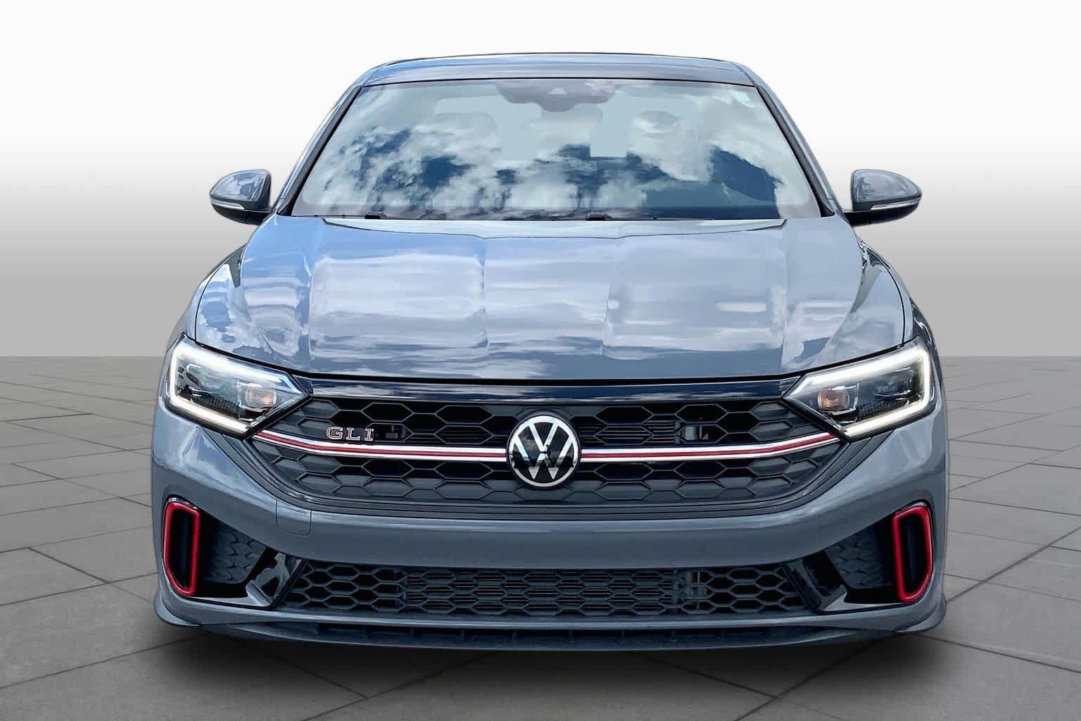 Used 2024 Volkswagen Jetta GLI Autobahn FWD image 4