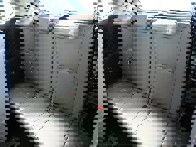 Used 2020 Toyota Highlander XLE image 16