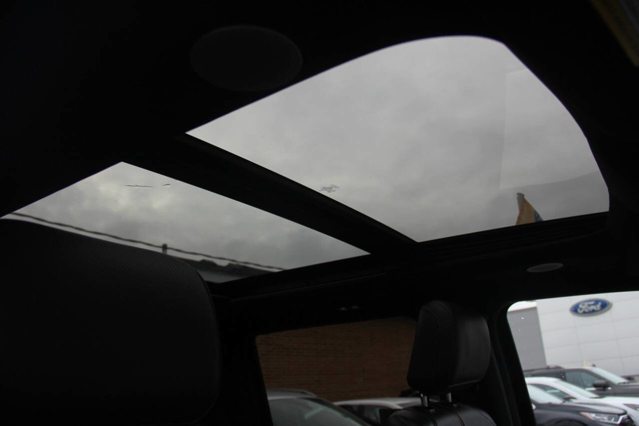 Certified 2023 Ford F150 Platinum w/ Equipment Group 701A High image 29