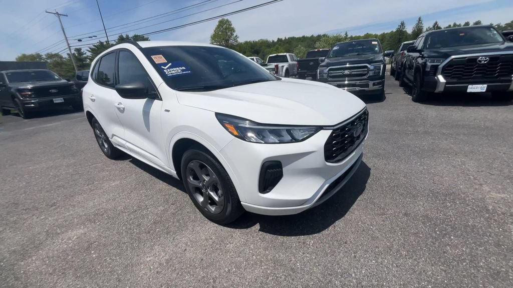 Certified 2024 Ford Escape ST-Line w/ Tech Pack #1 AWD/4WD image 13